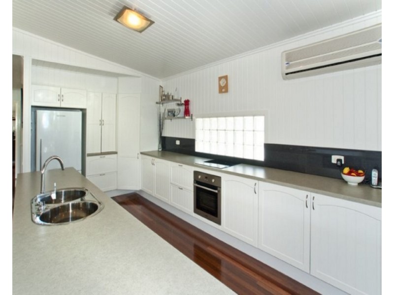 43 Long Street, Clontarf QLD 4019