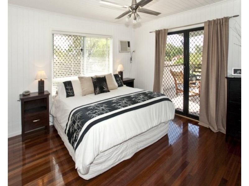 43 Long Street, Clontarf QLD 4019