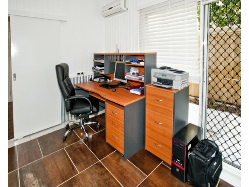 43 Long Street, Clontarf QLD 4019