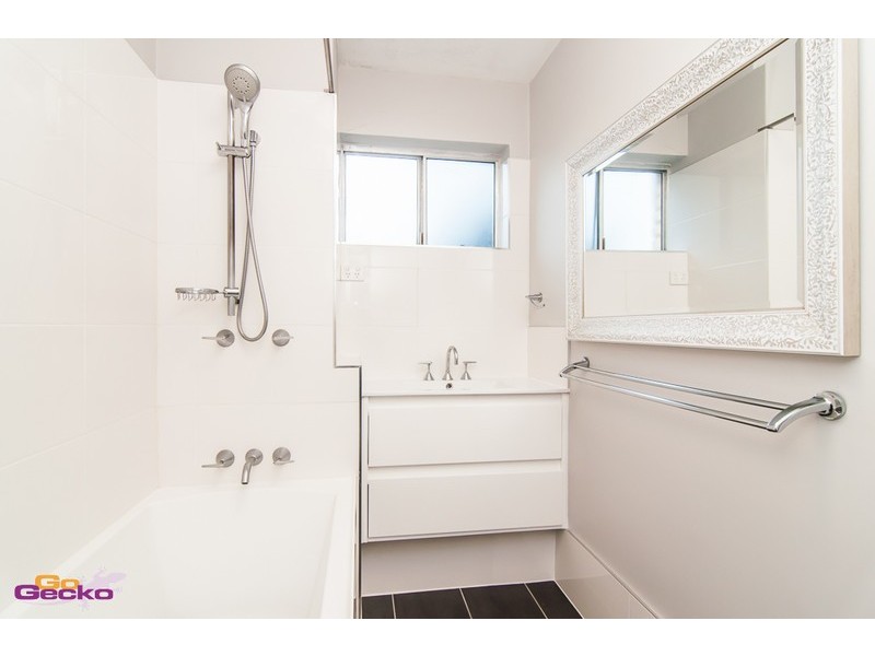 2/10 Park Road, Nundah QLD 4012