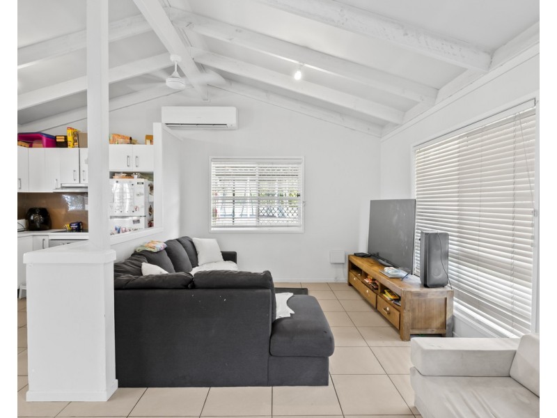 18 Acacia Street, Deception Bay QLD 4508