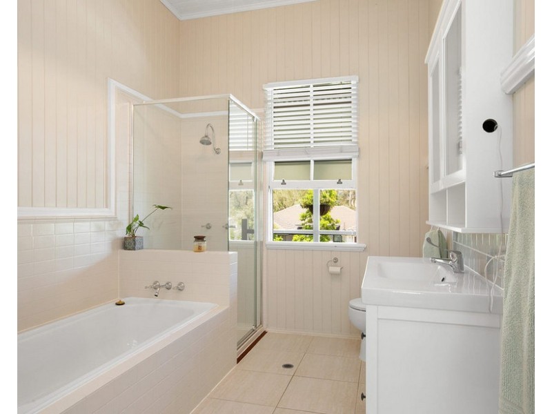 4 Gumleaf Court, Burpengary QLD 4505