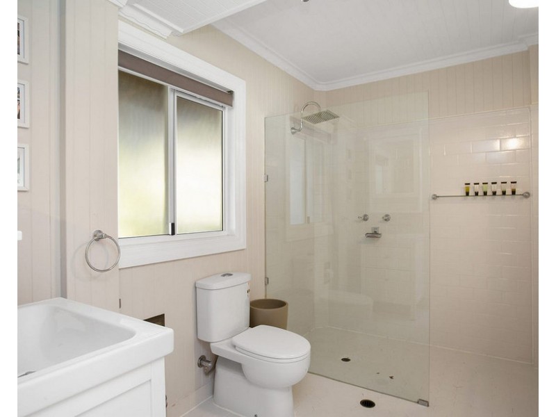 4 Gumleaf Court, Burpengary QLD 4505