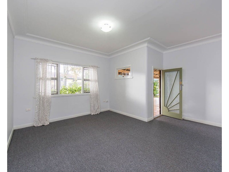 120 Maine Road, Clontarf QLD 4019