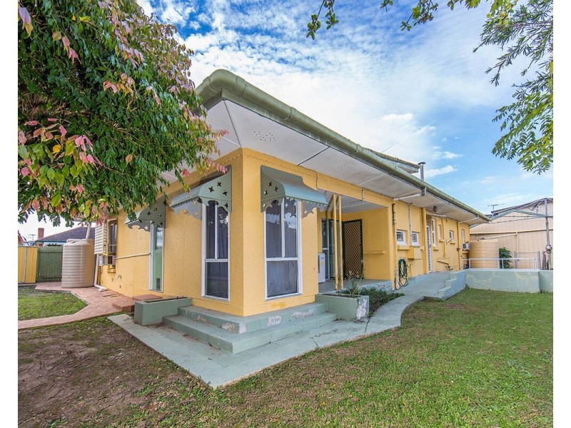 120 Maine Road, Clontarf QLD 4019