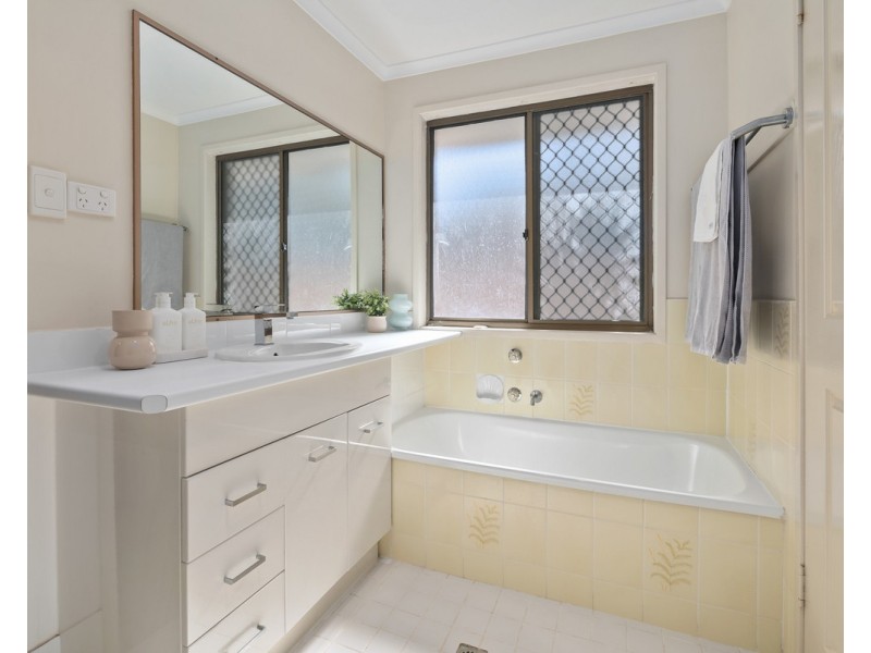 6 Cerise Street, Wavell Heights QLD 4012