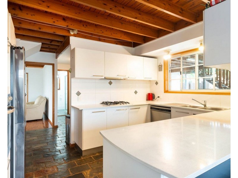 13 Cathy Court, Albany Creek QLD 4035