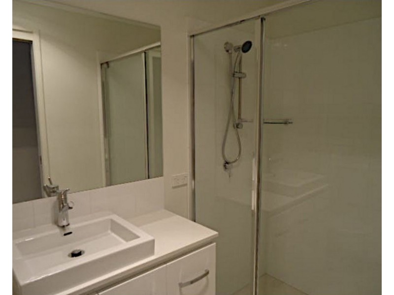 1/6 Essencia Avenue, Dakabin QLD 4503
