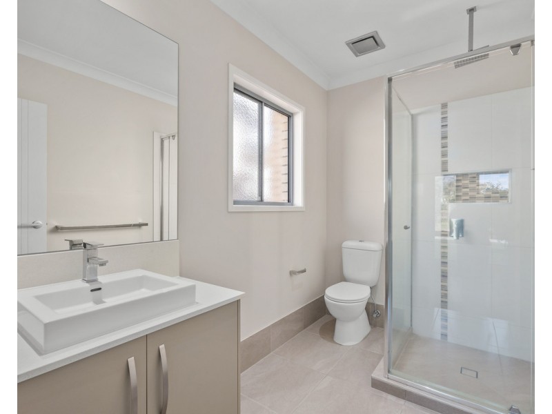 5 Tanzanite Avenue, Logan Reserve QLD 4133