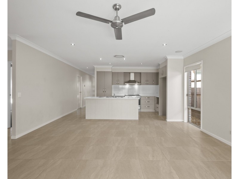 5 Tanzanite Avenue, Logan Reserve QLD 4133