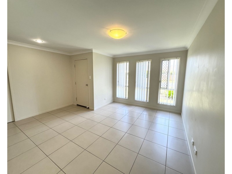 1/65 Water Fern Drive, Caboolture QLD 4510