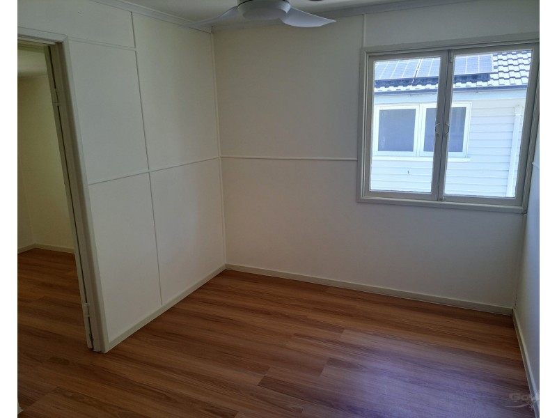 29 Amott Street, Stafford Heights QLD 4053