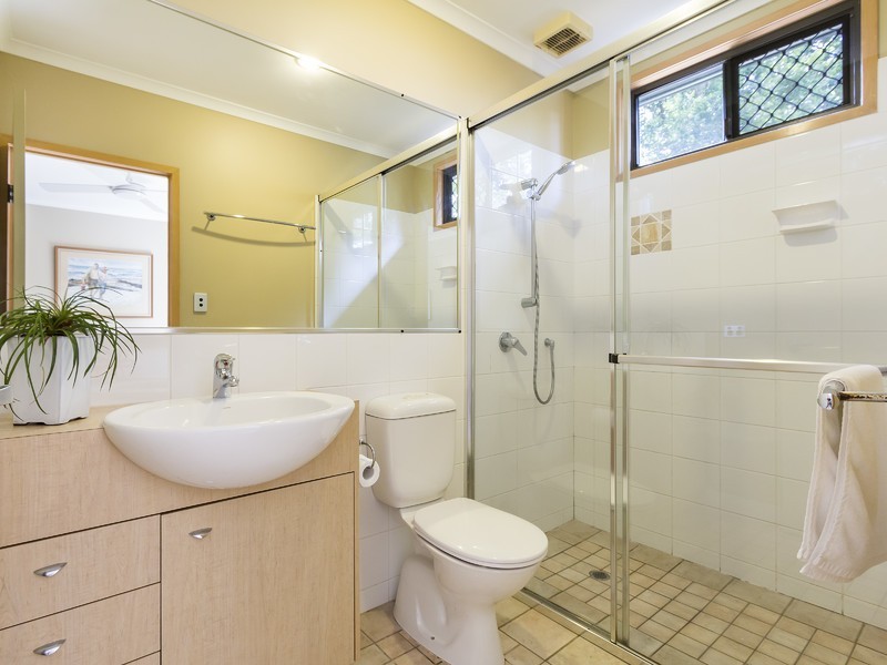 98 Dickson Street, Wooloowin QLD 4030