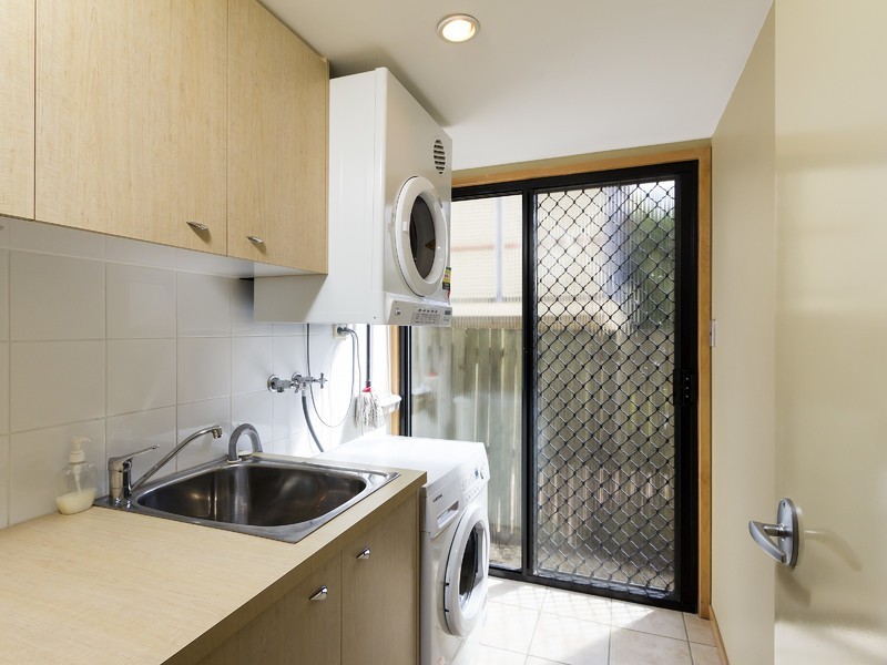 98 Dickson Street, Wooloowin QLD 4030