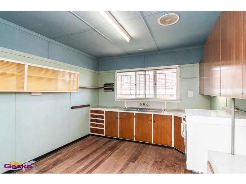 10 Pedley Street, Wavell Heights QLD 4012