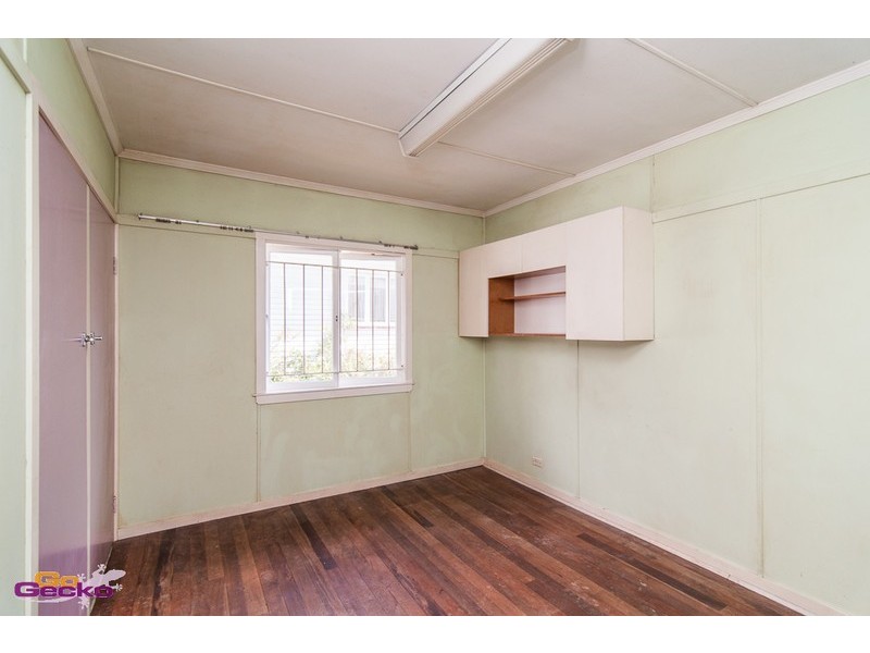 10 Pedley Street, Wavell Heights QLD 4012