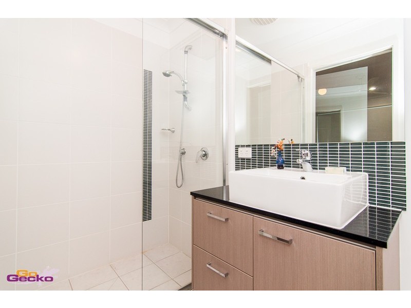 63 Churchill Circuit, Banyo QLD 4014