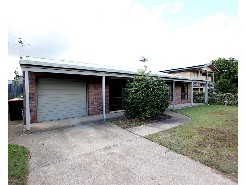 11 Dohles Rocks Road, Kallangur QLD 4503