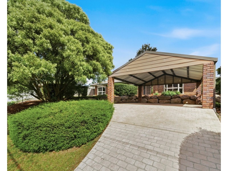 155 Old Northern Road, Albany Creek QLD 4035