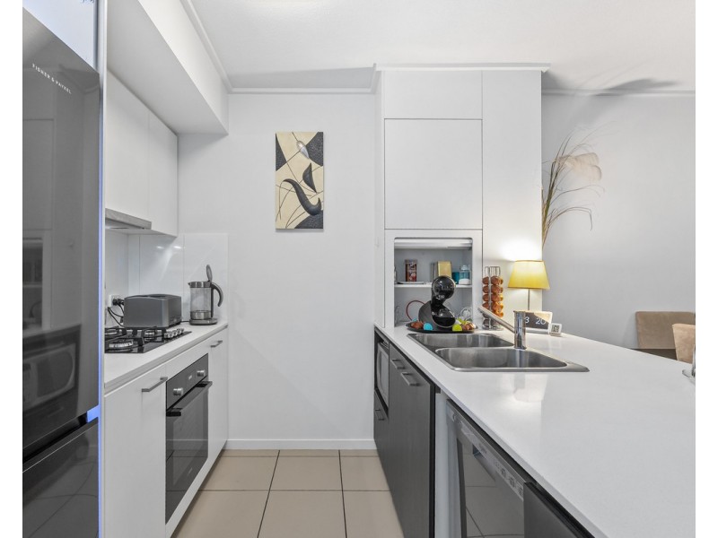 305/23 Parkland Street, Nundah QLD 4012