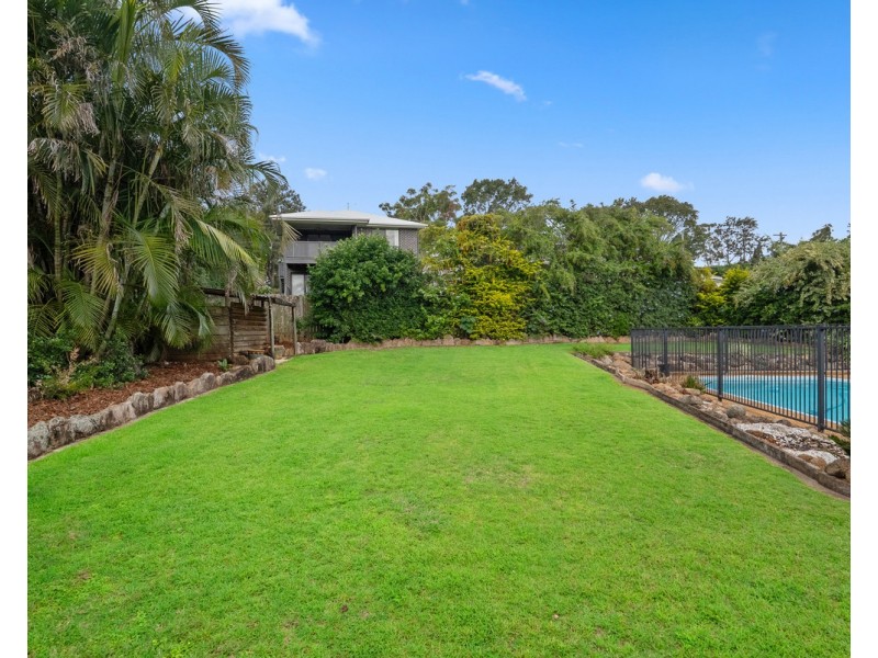 14 Lachlan Street, Nudgee QLD 4014