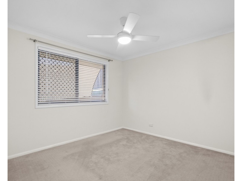 72 Affleck Avenue, Petrie QLD 4502
