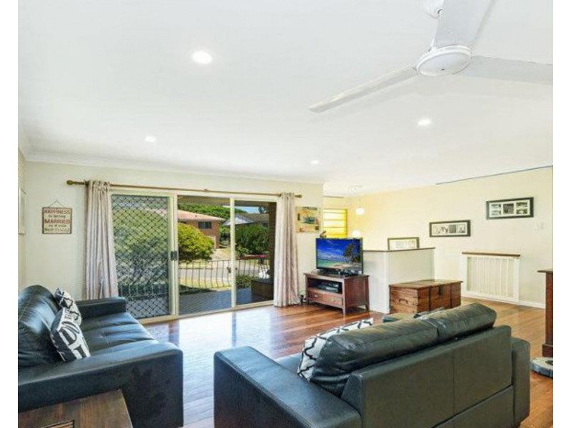18 Gable Street, Stafford Heights QLD 4053