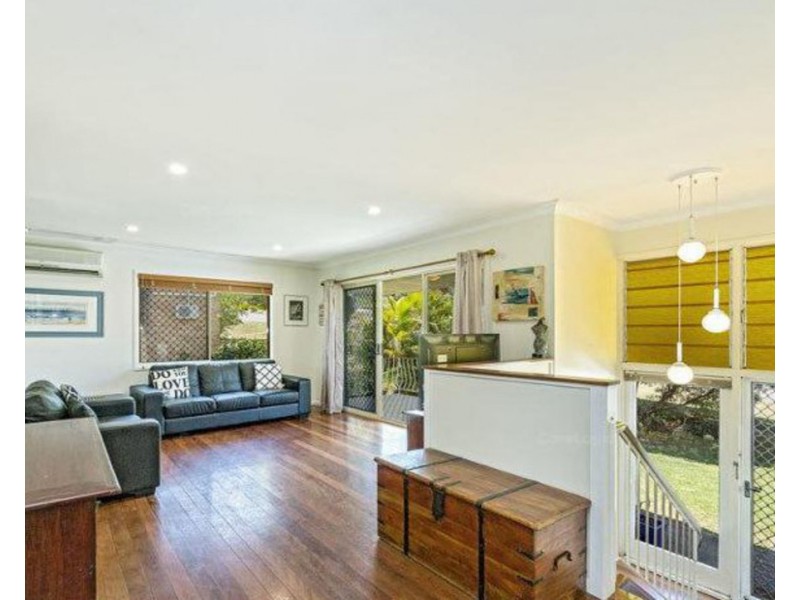 18 Gable Street, Stafford Heights QLD 4053