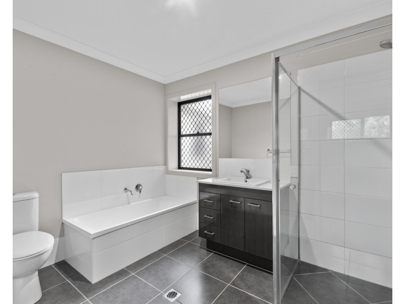 21 Tasman Boulevard, Fitzgibbon QLD 4018