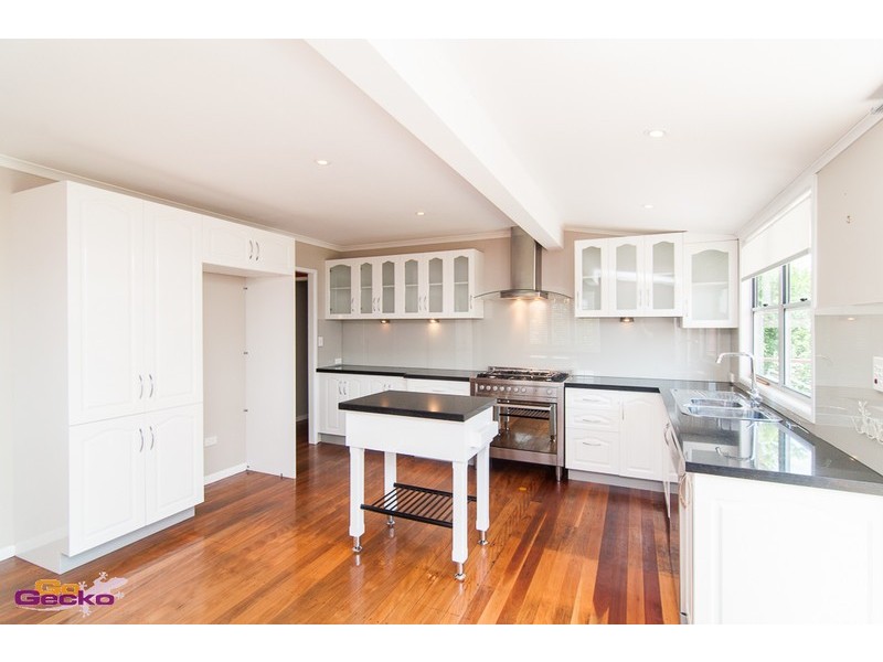 12 Loncroft Street, Brighton QLD 4017