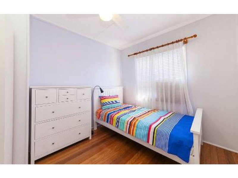 2 Alcester Street, Grange QLD 4051