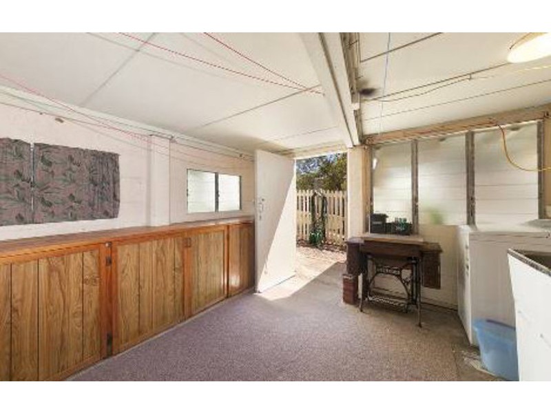 2 Alcester Street, Grange QLD 4051