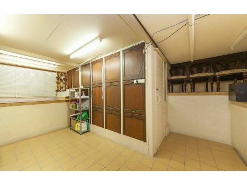 2 Alcester Street, Grange QLD 4051