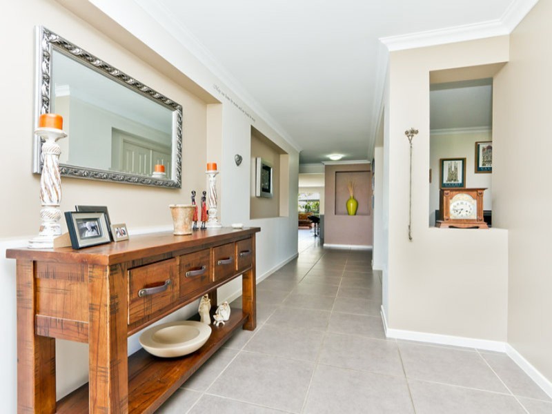 14 Curlew Court, Warner QLD 4500