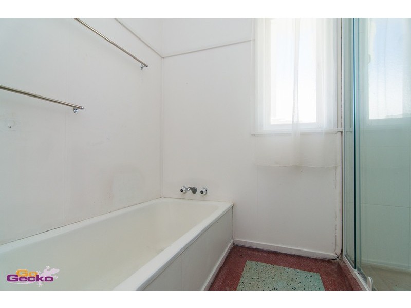 24 Hinchcliffe Street, Zillmere QLD 4034