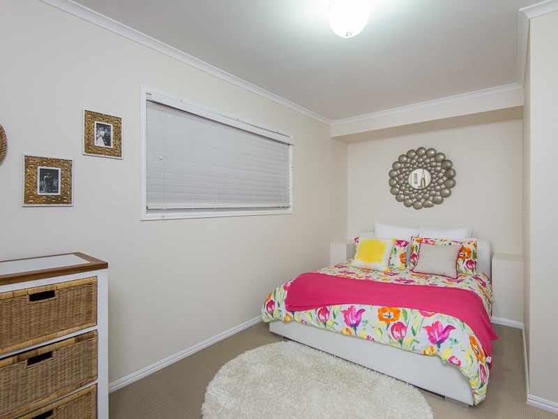 12 Branch Creek Road, Clear Mountain QLD 4500