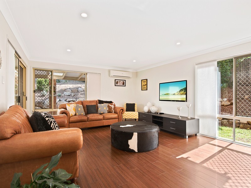 3 Myrtle Place, Albany Creek QLD 4035