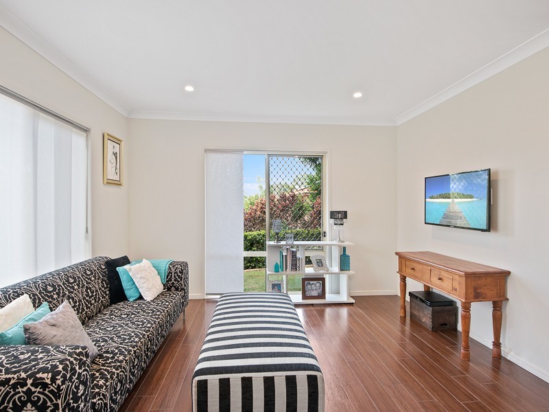 3 Myrtle Place, Albany Creek QLD 4035