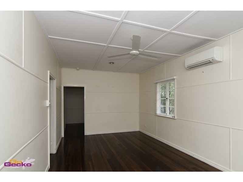 12 Wade Street, Wavell Heights QLD 4012