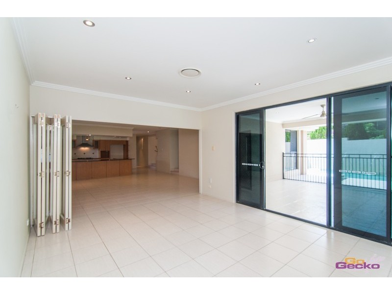 20 Riversleigh Crescent, Eatons Hill QLD 4037