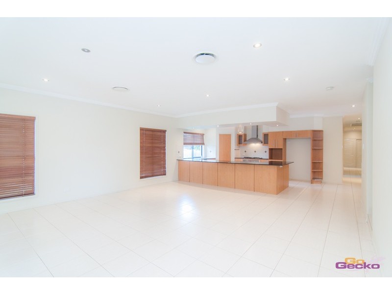 20 Riversleigh Crescent, Eatons Hill QLD 4037