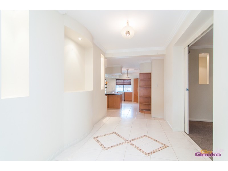 20 Riversleigh Crescent, Eatons Hill QLD 4037