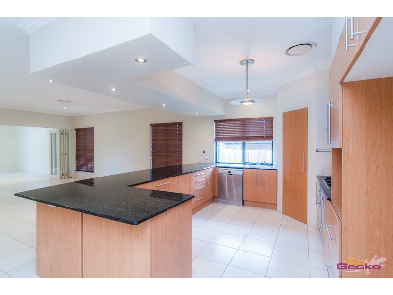 20 Riversleigh Crescent, Eatons Hill QLD 4037