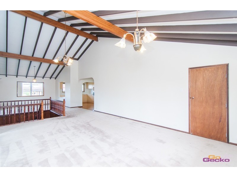 10 Burgundy Street, Carseldine QLD 4034