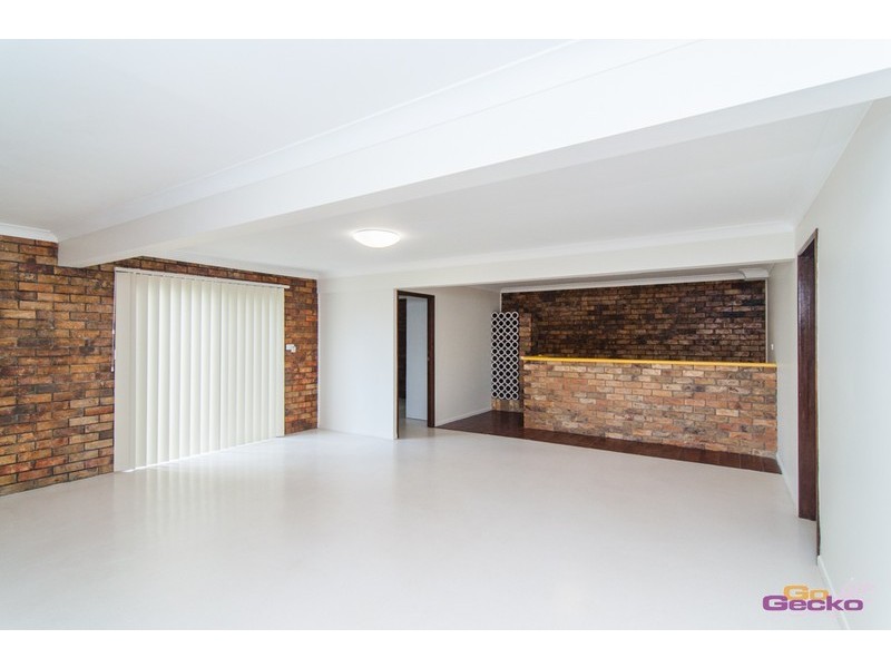 10 Burgundy Street, Carseldine QLD 4034