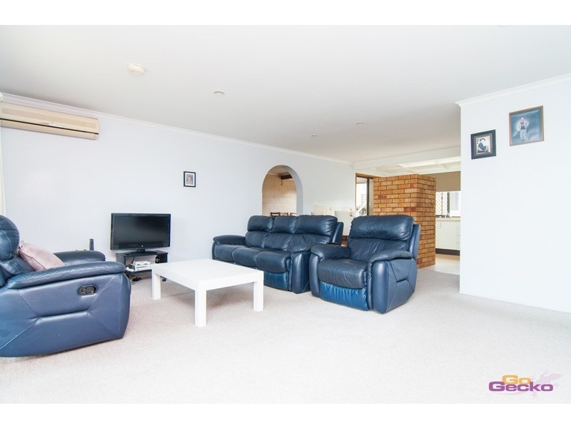 21 Willow Street, Albany Creek QLD 4035