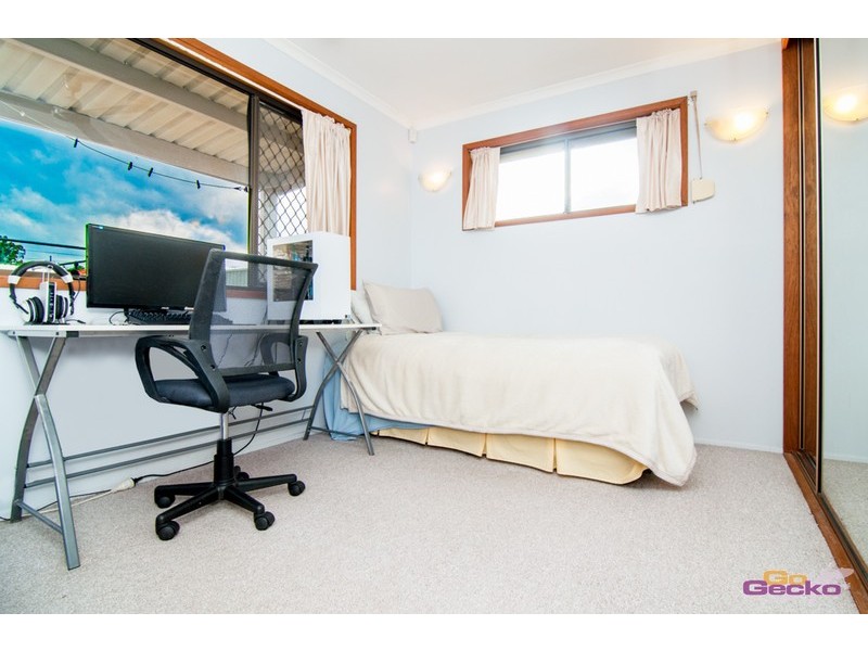 21 Willow Street, Albany Creek QLD 4035