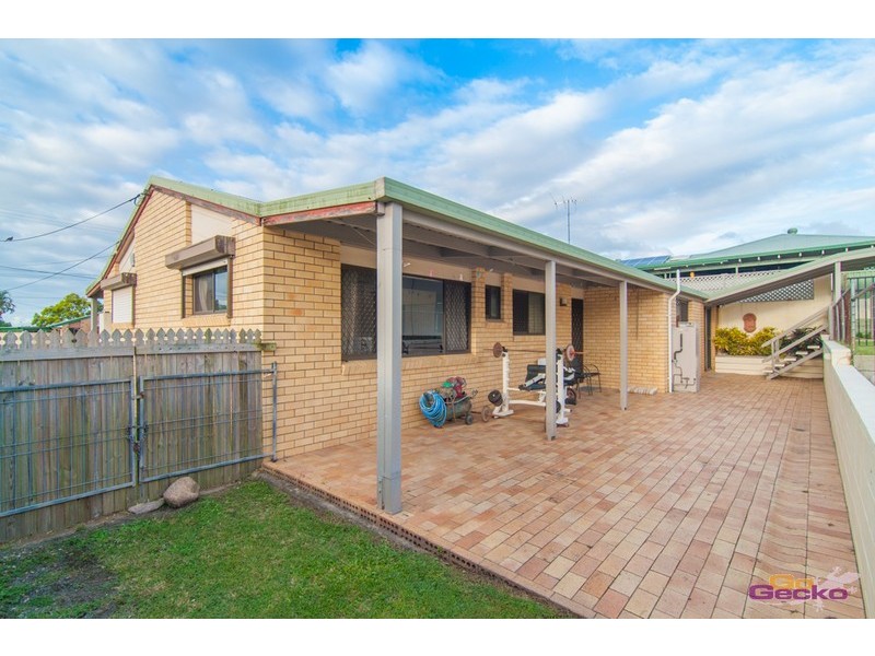 21 Willow Street, Albany Creek QLD 4035