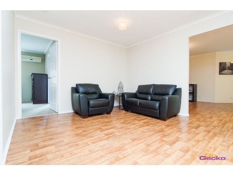 12 Iris Place, Fitzgibbon QLD 4018