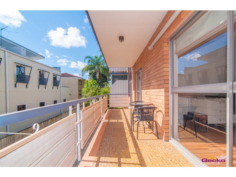 2/747 Sandgate Road, Clayfield QLD 4011